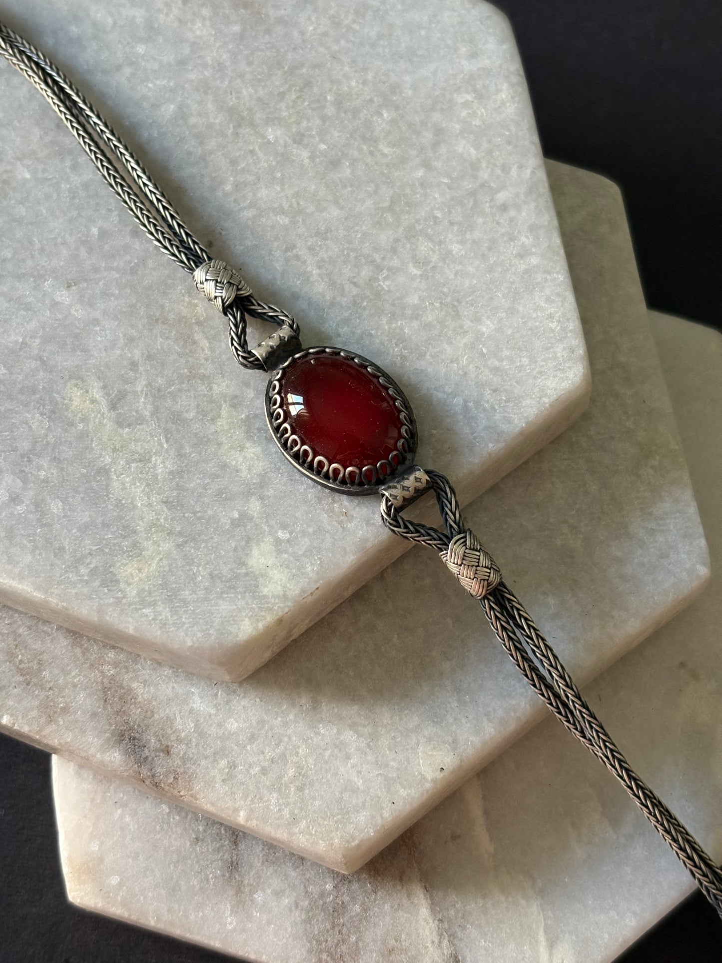 Red Agate Orb Silver Thread Bracelet