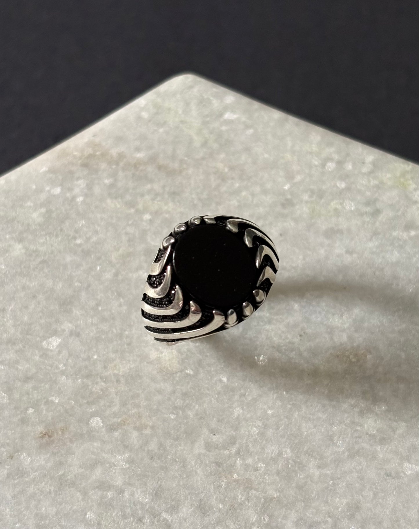 Waves Ring