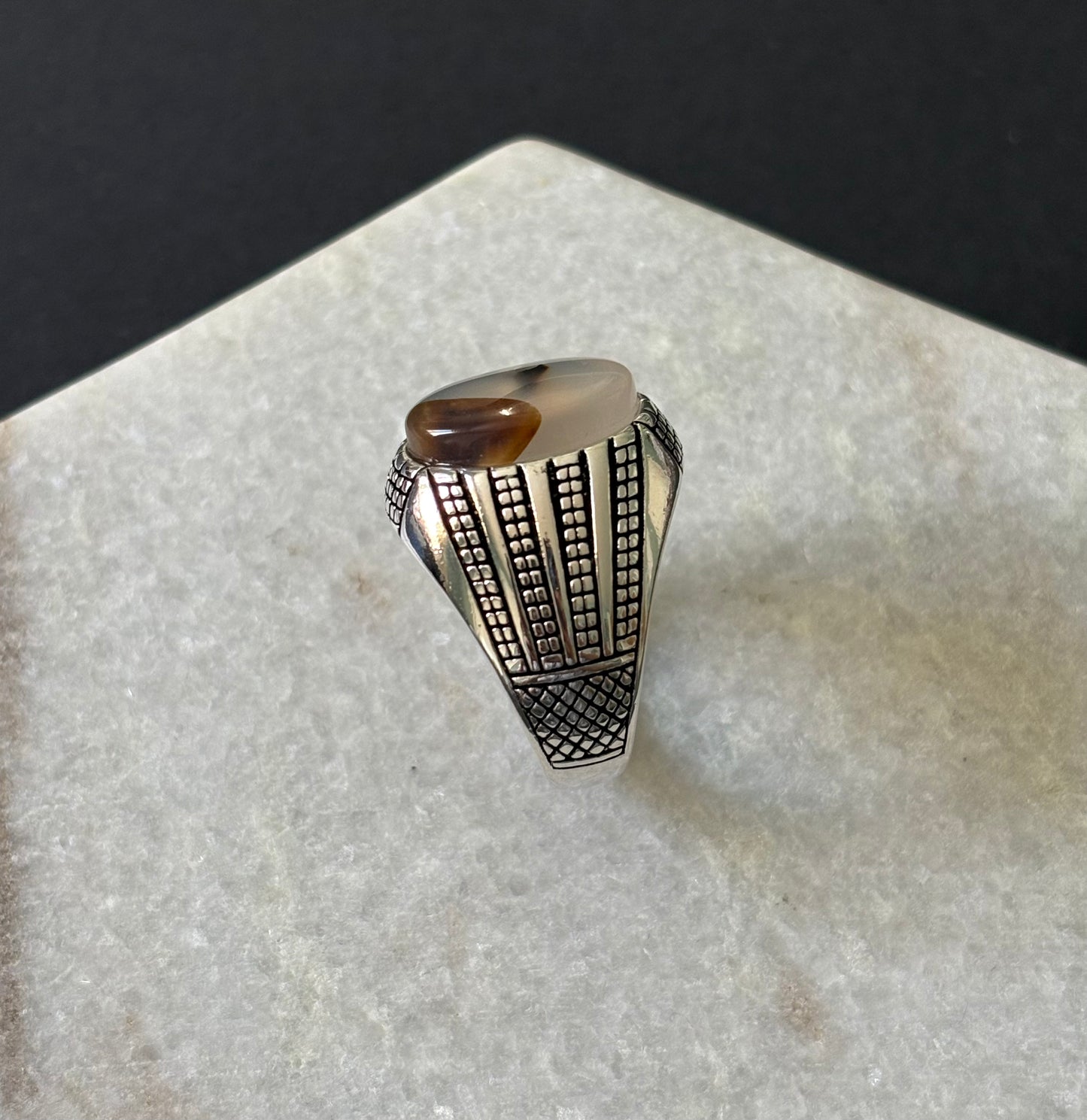 Iris Yemeni Aqiq Ring