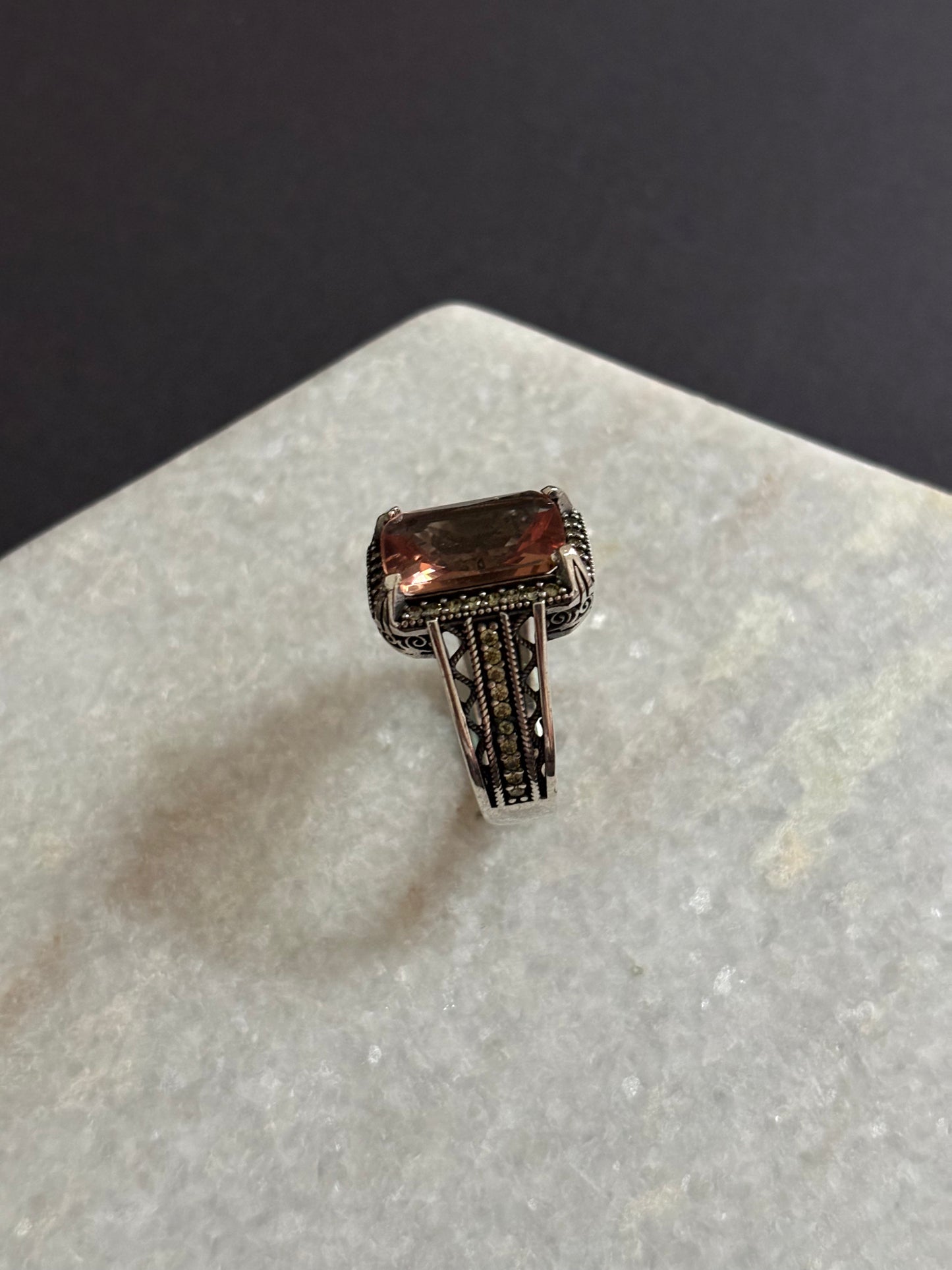 Sari Zultanite Ring