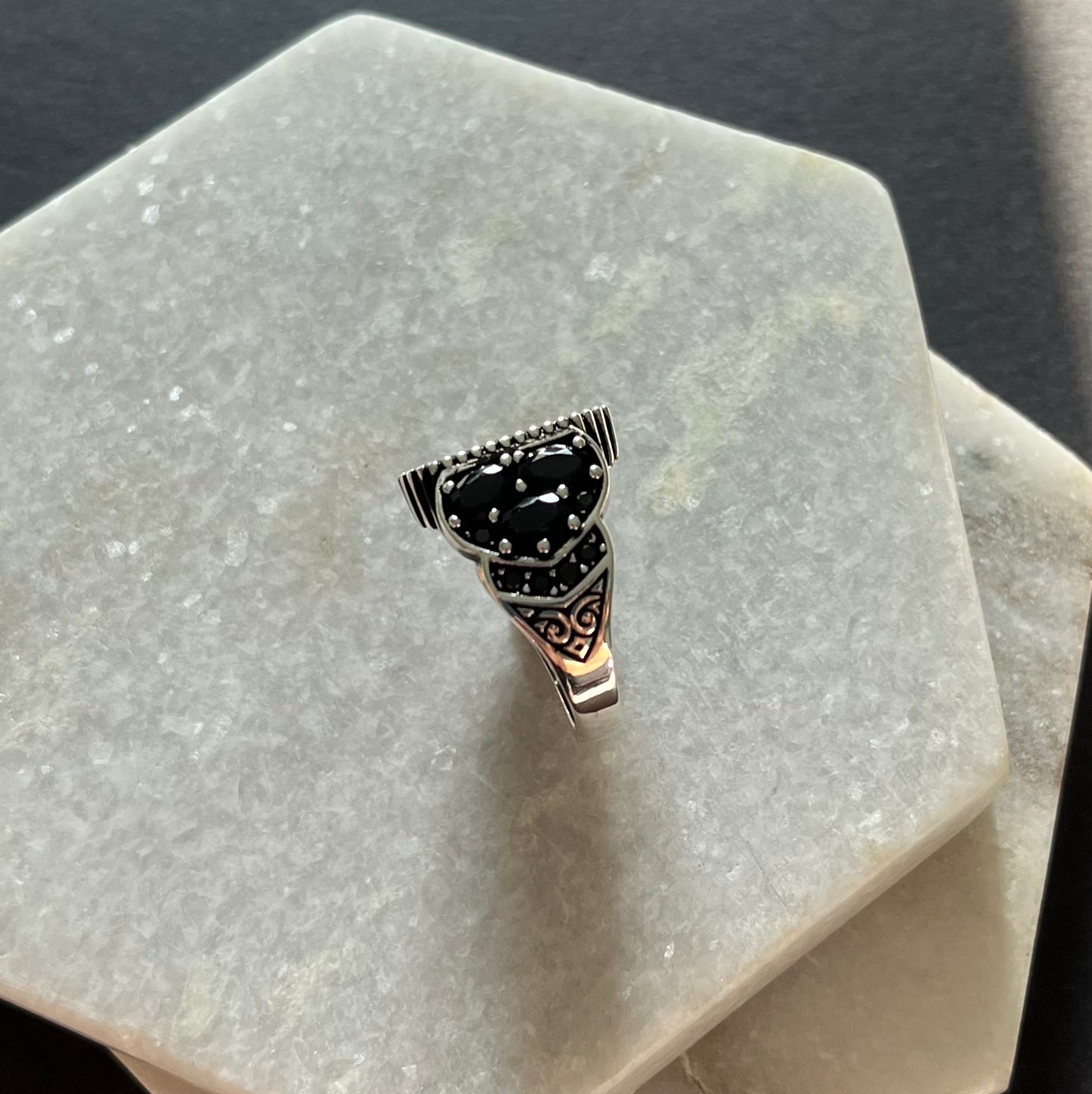 Elias Ring