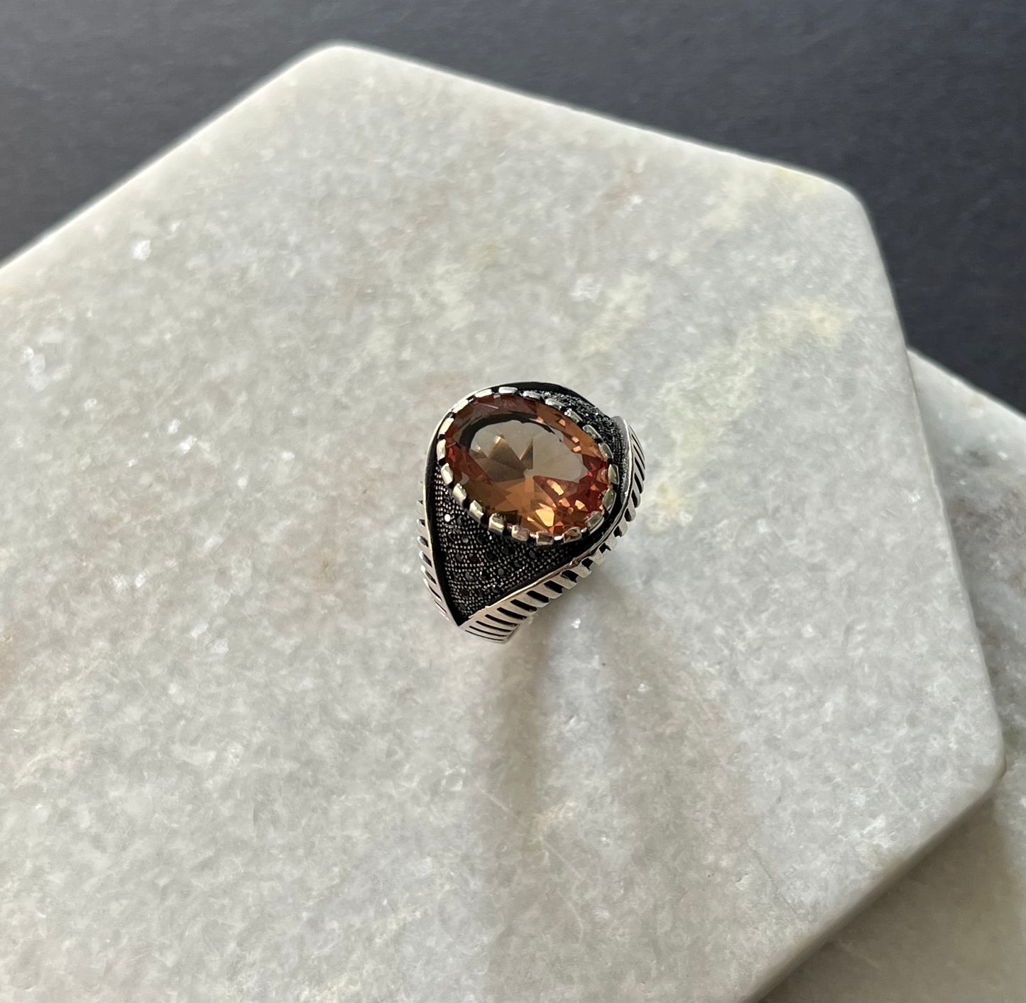 Anas Zultanite Ring