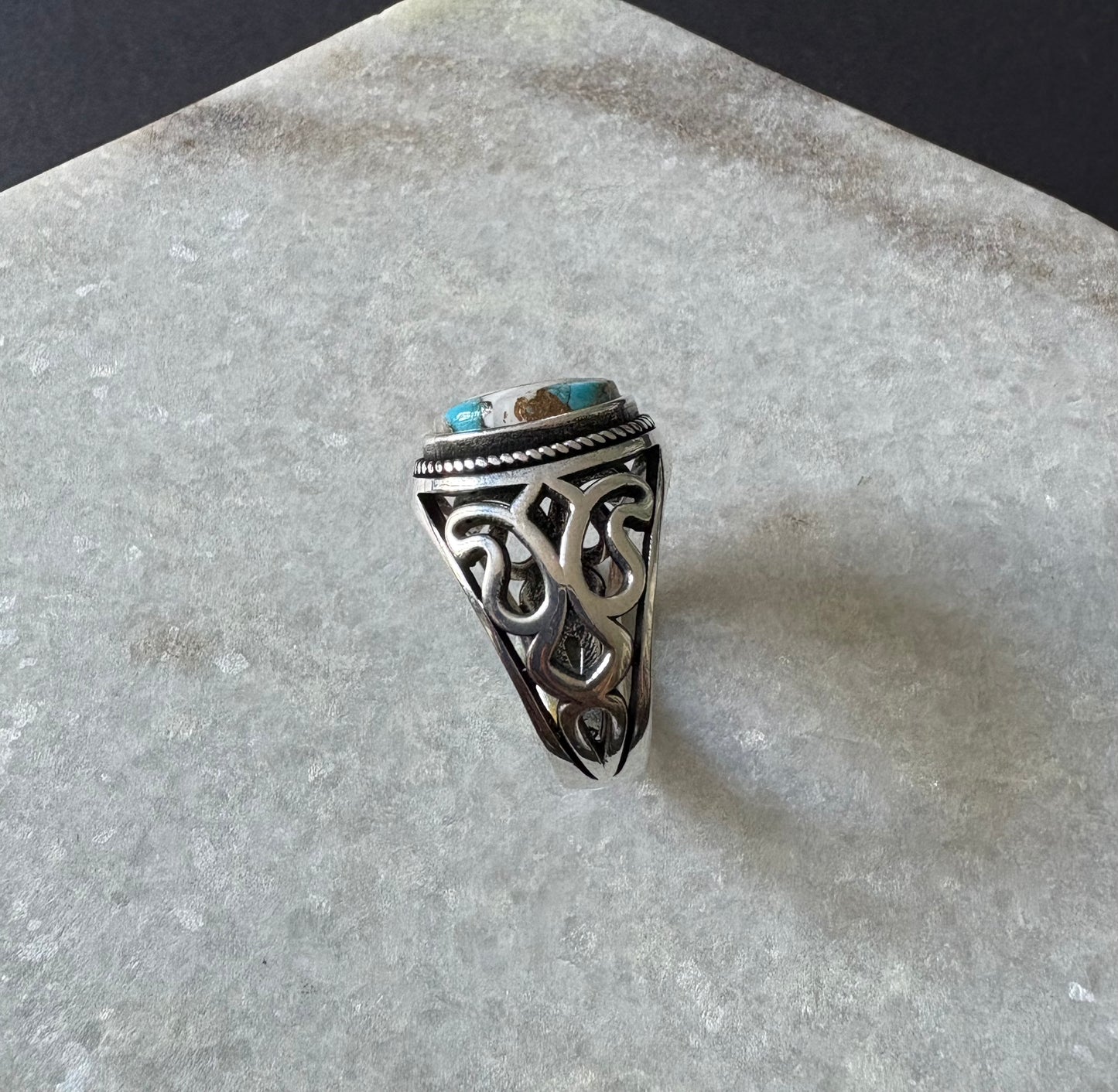 Mortada Ring