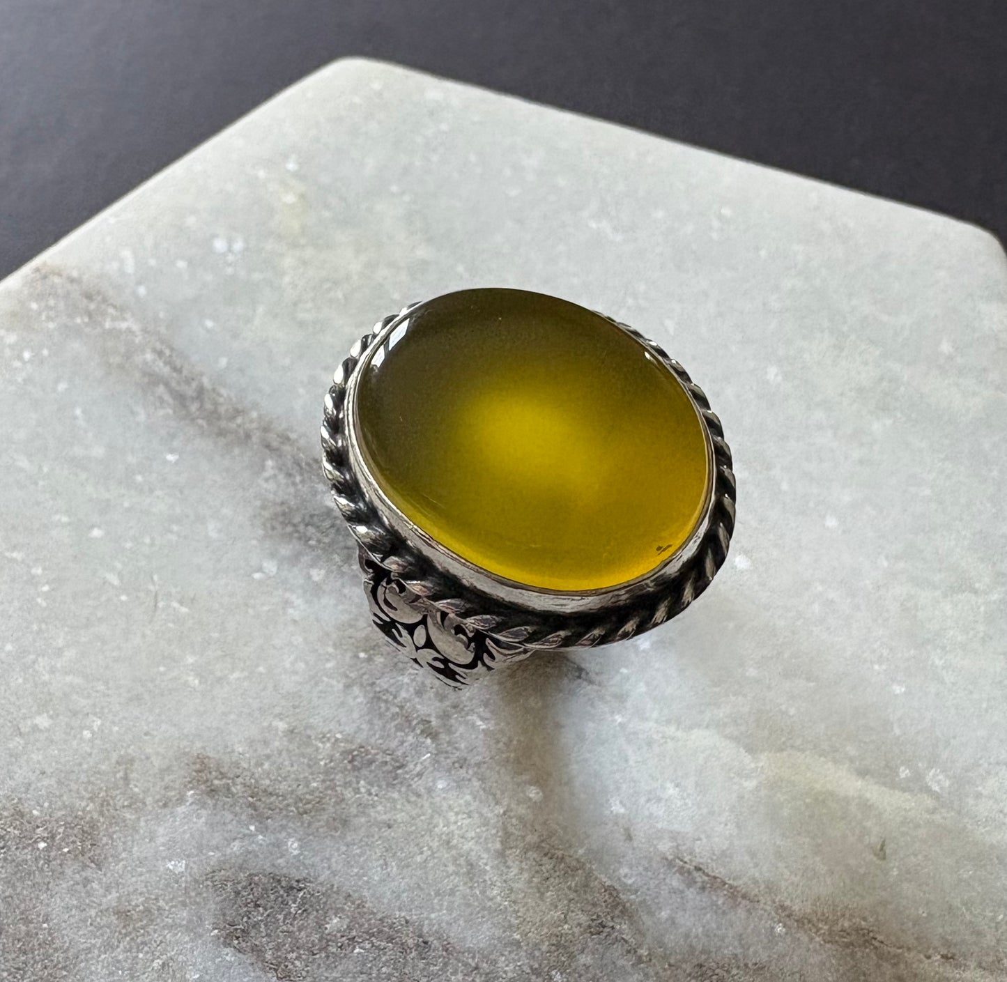 Solar Yemeni Aqiq Ring