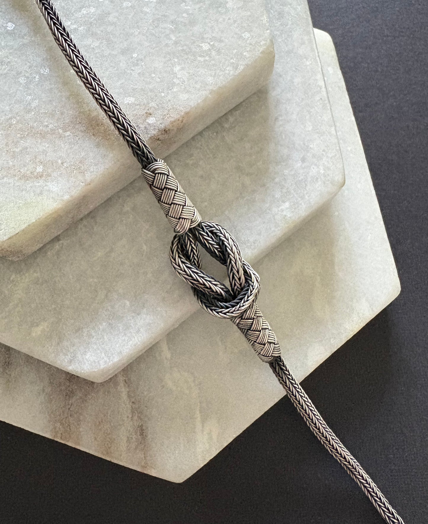 Double Knot Silver Thread Bracelet