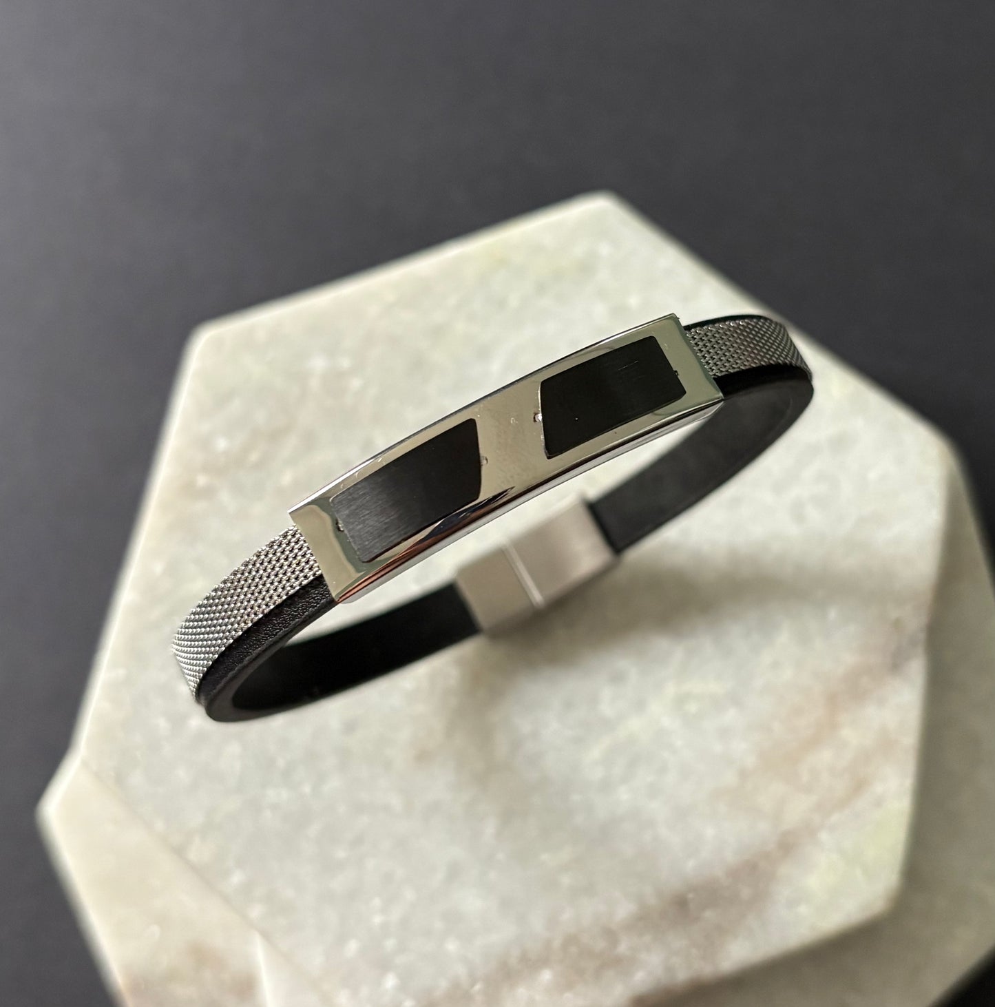 Diagonal Mesh Bracelet