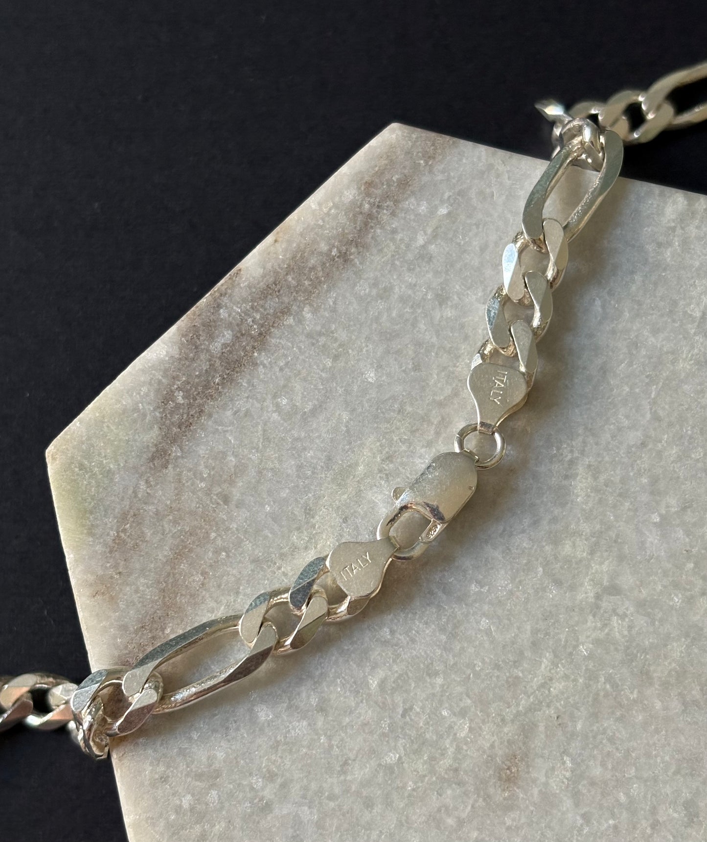 Large Figaro Chain