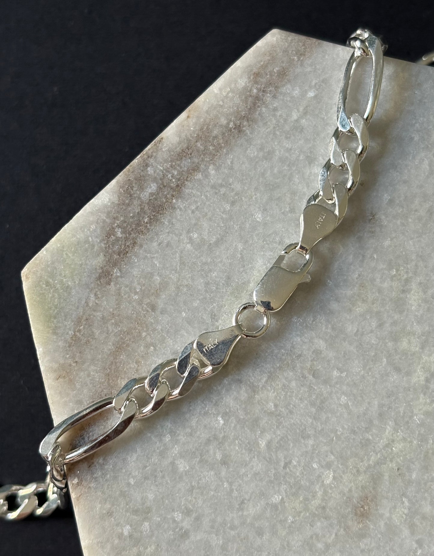 Medium Figaro Chain
