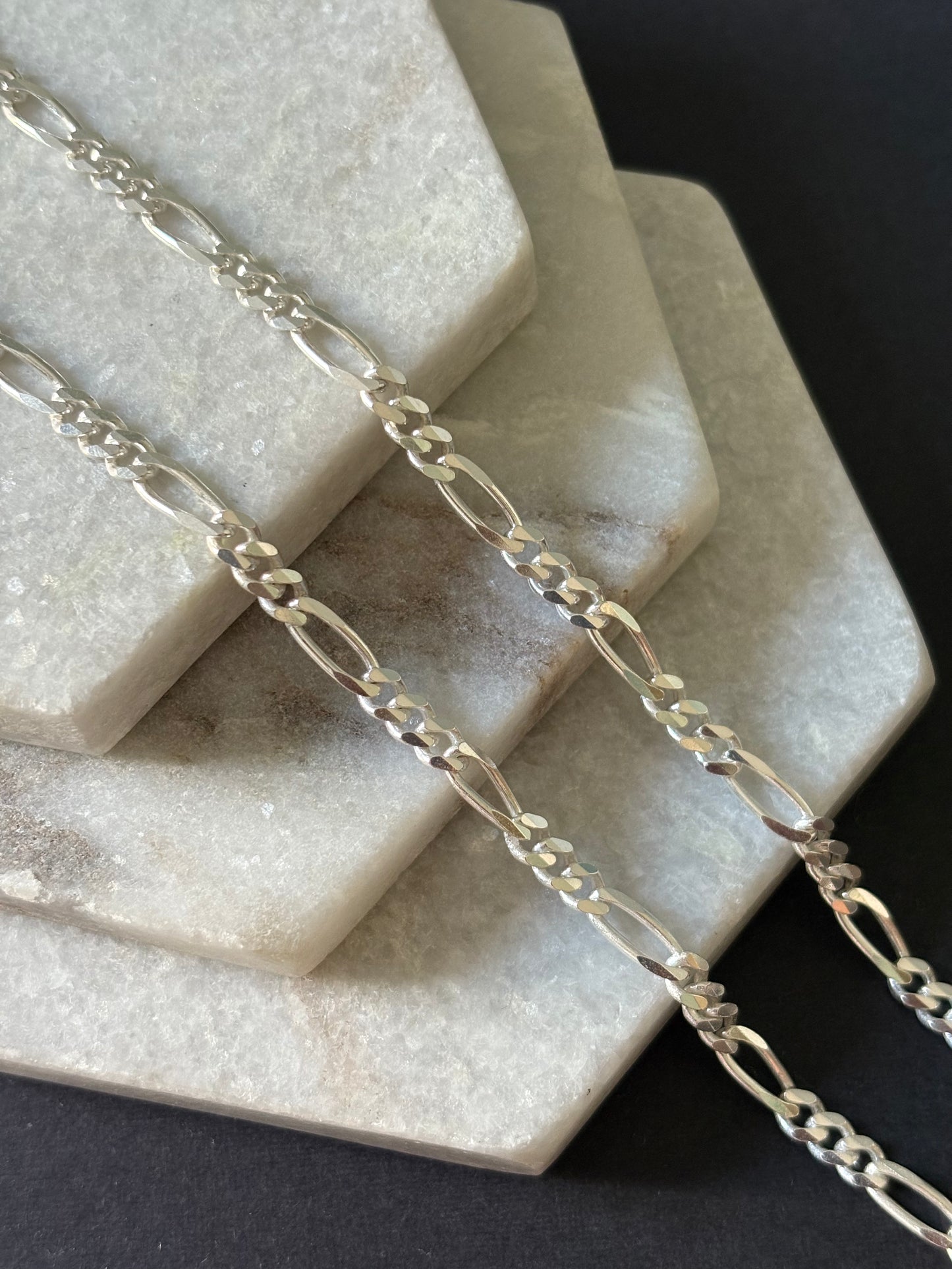 Small Figaro Chain