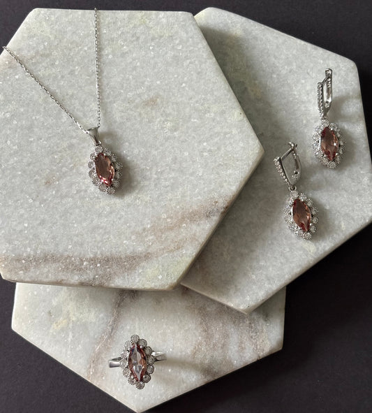 Mary Set
