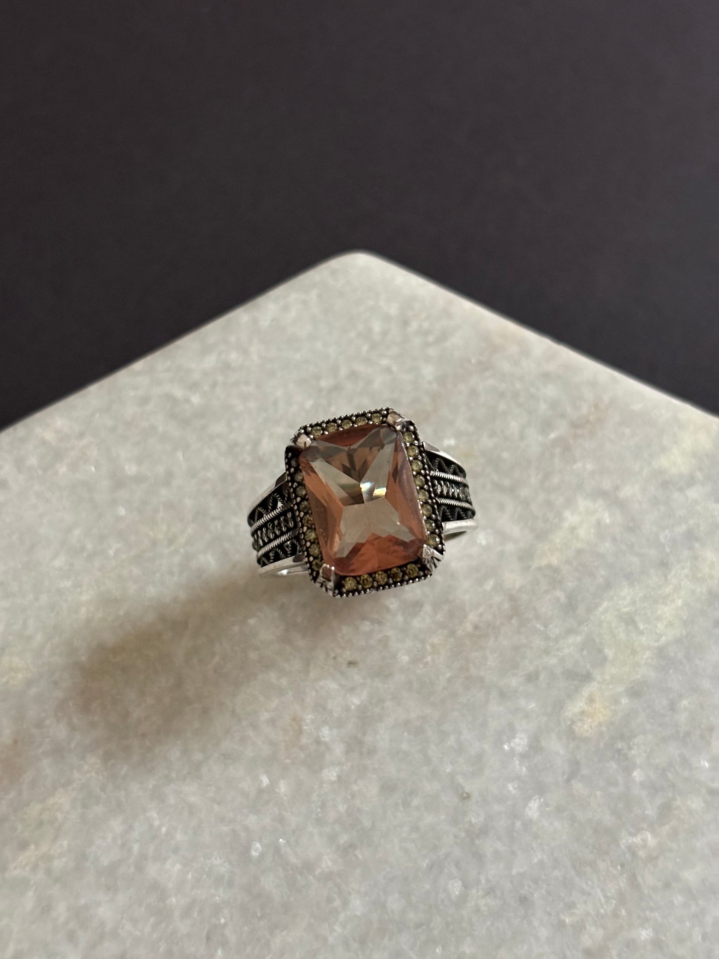 Sari Zultanite Ring