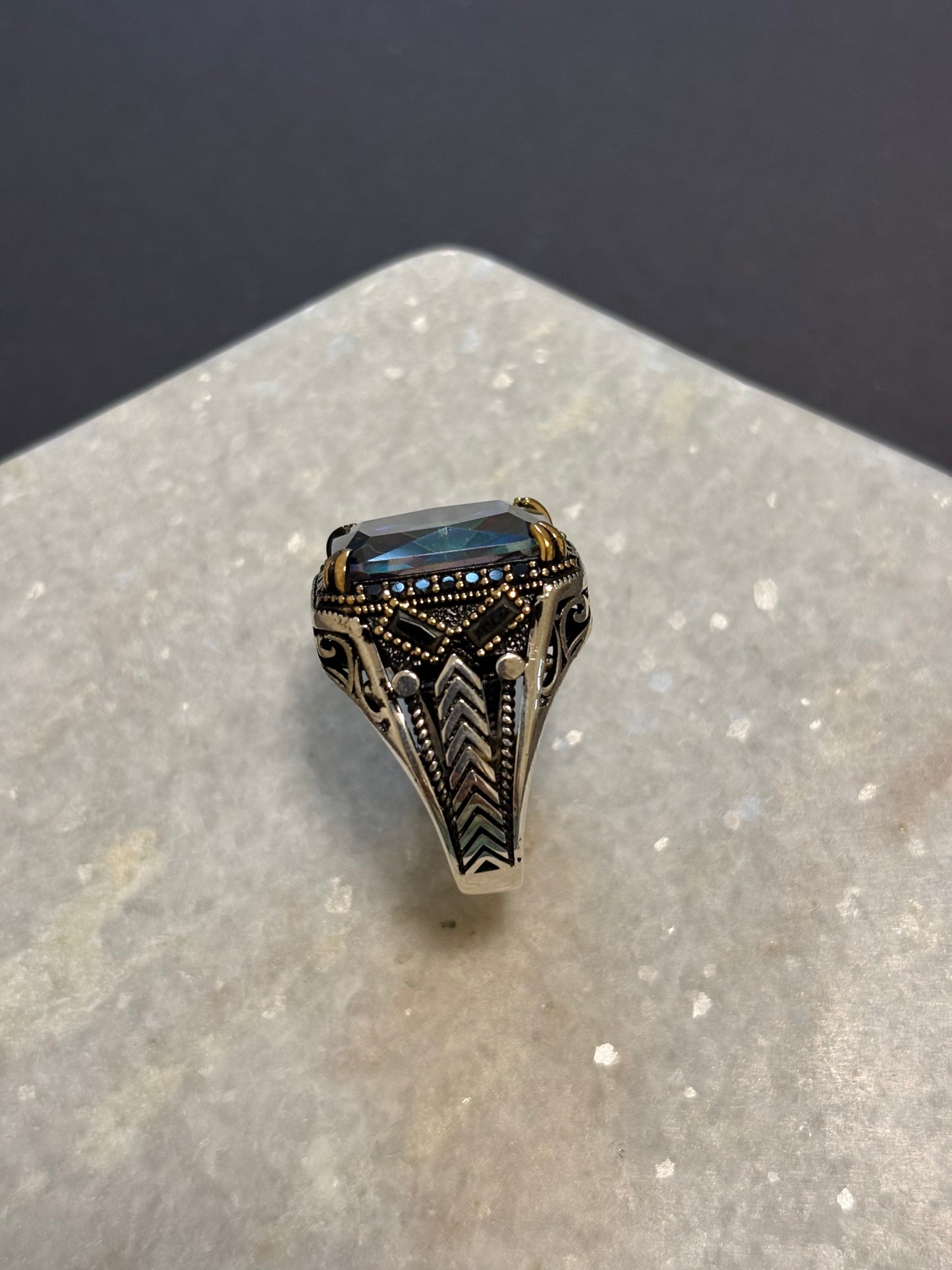 Aras Ring