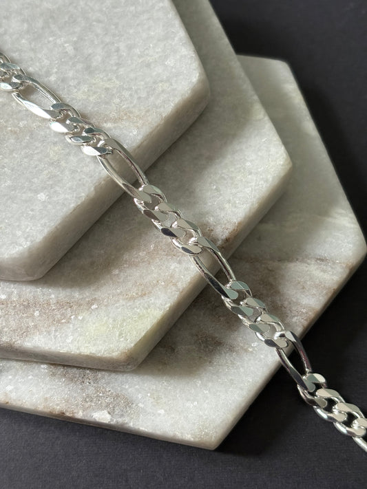 Medium Figaro Chain Bracelet